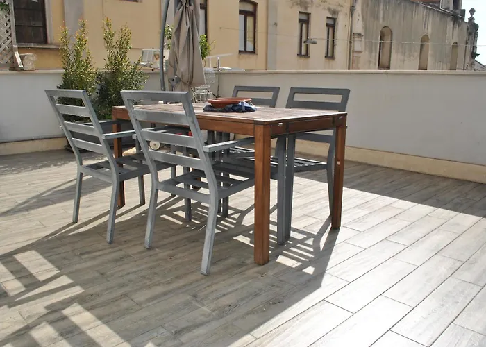 La Terrazza Dell'odeon Vakantiehuis Catánia